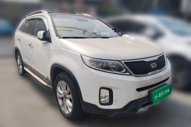 Used Kia Sorento 2013 2.4L 7-seat Gasoline Luxury Edition Front Right 45 Deg