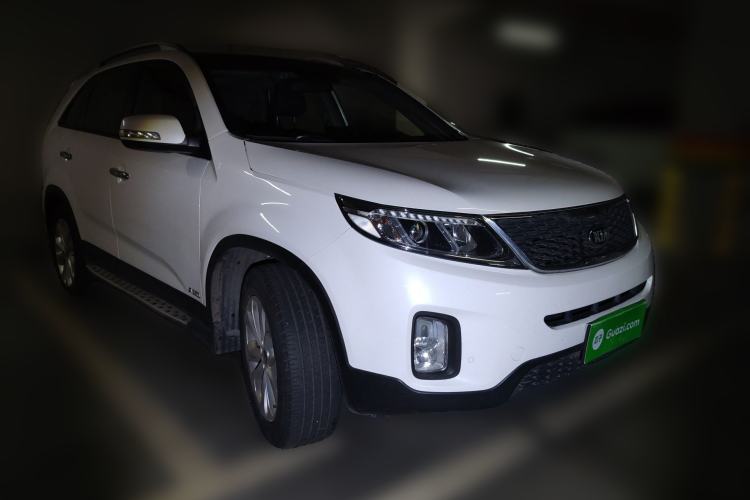 Used Kia Sorento 2013 2.4L 5-Seater Gasoline Comfort Edition Front Right 45 Deg