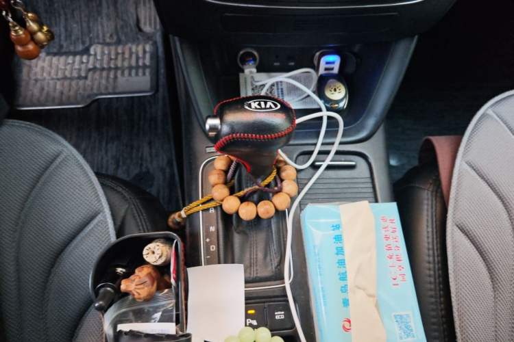 Used Kia Sorento 2013 2.4L 5-Seater Gasoline Comfort Version China IV Standard Gear Lever