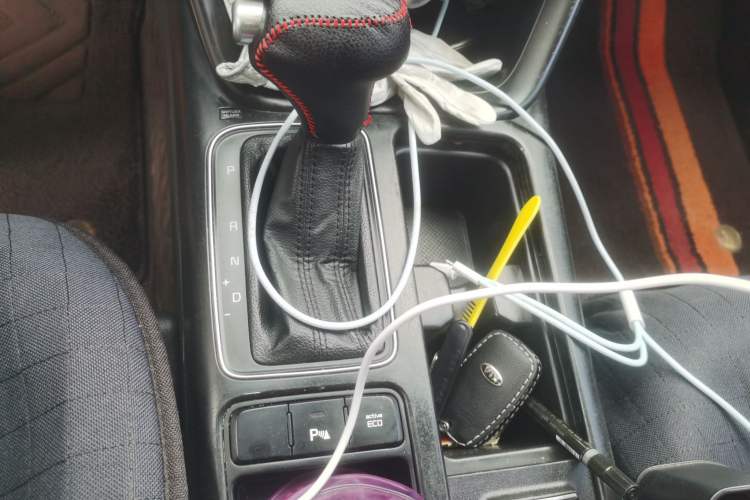 Used Kia Sorento 2013 2.2T 7-seat Diesel Luxury Edition Gear Lever
