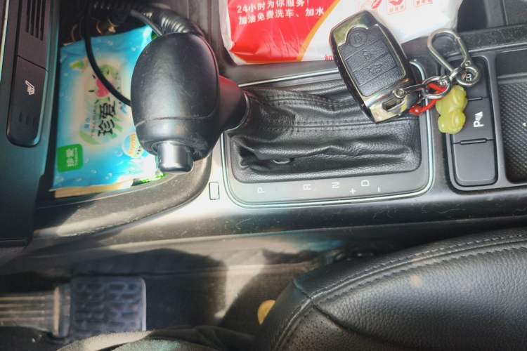 Used Kia Sorento 2013 2.2T 5-Seater Diesel Luxury Edition Gear Lever
