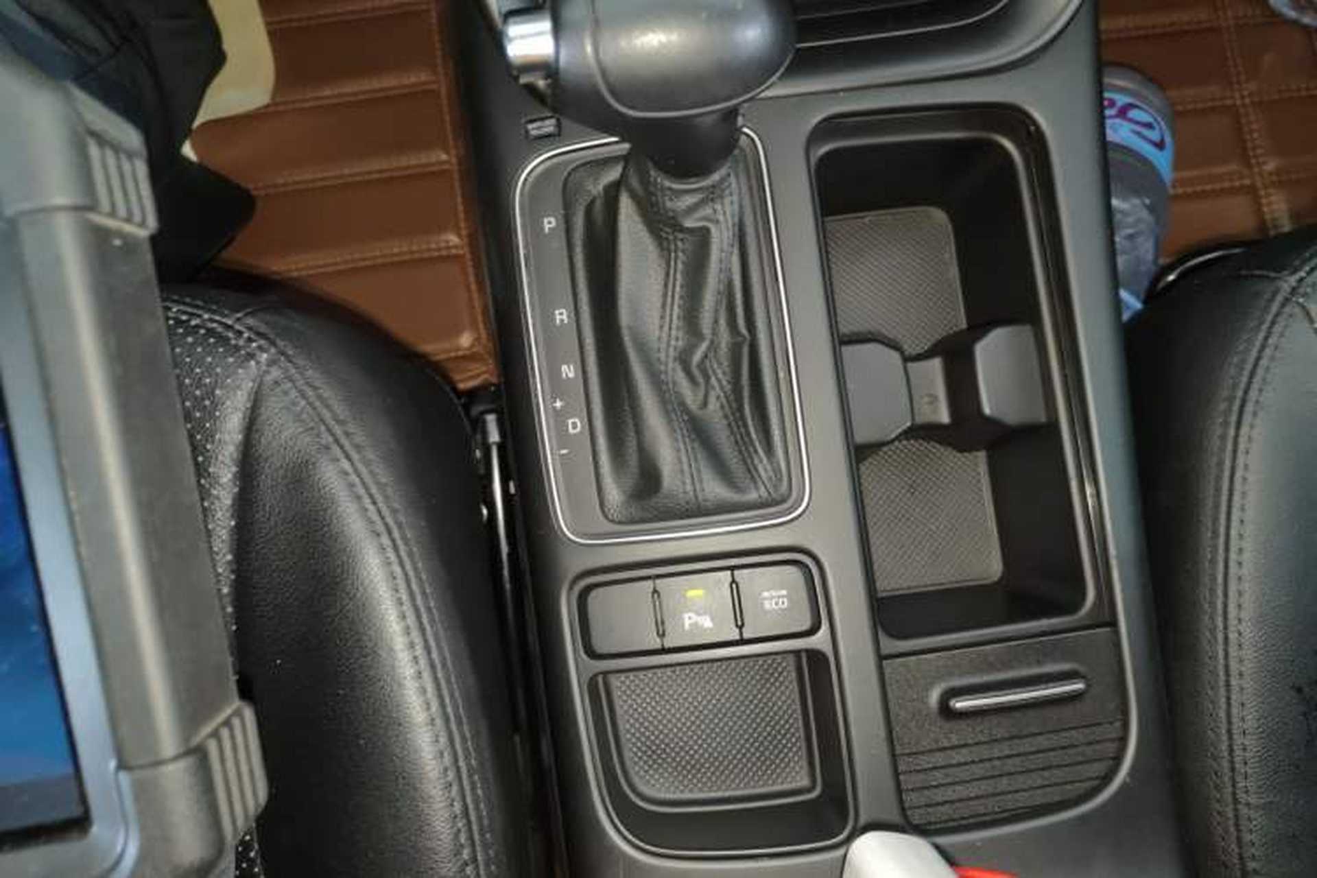 Used Kia Sorento 2013 2.4L 5-Seater Gasoline Comfort Edition Gear Lever