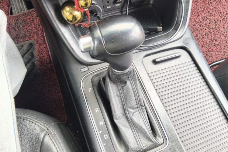 Used Kia Sorento 2013 2.2T 7-seat Diesel Luxury Edition Gear Lever