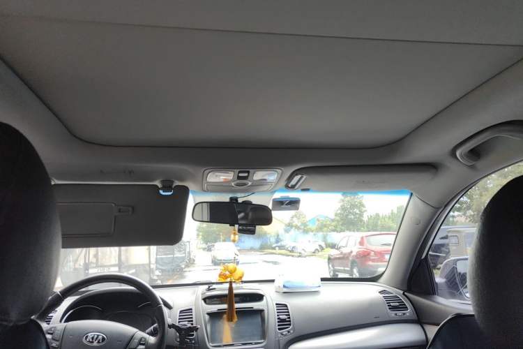 Used Kia Sorento 2013 2.4L 5-Seater Gasoline Comfort Version China IV Standard Headliner