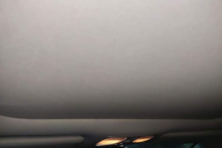 Used Kia Sorento 2013 2.4L 7-Seater Gasoline Comfort Version China IV Standard Headliner