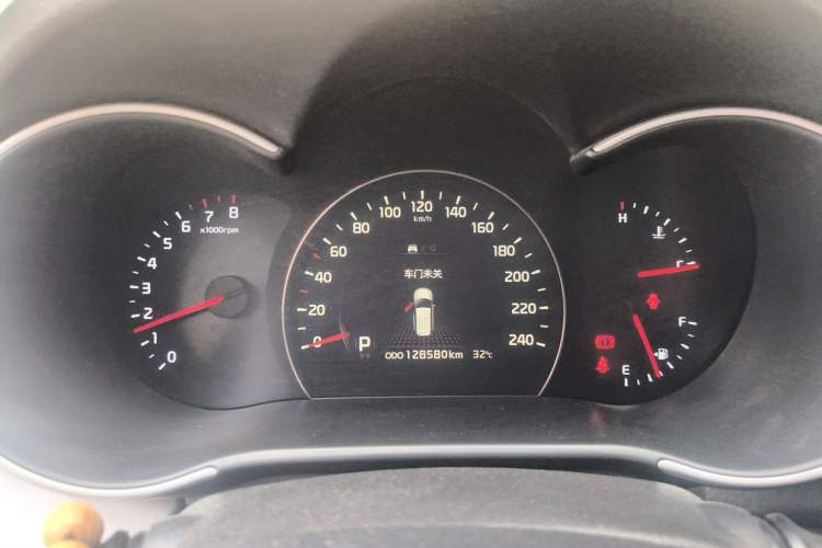 Used Kia Sorento 2013 2.4L 5-Seater Gasoline Comfort Version China IV Standard Instrument Cluster
