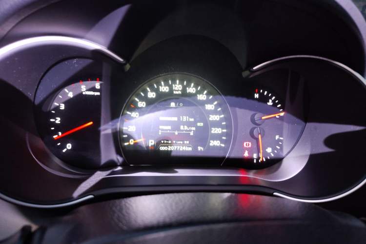 Used Kia Sorento 2013 2.2T 5-Seater Diesel Supreme Edition Instrument Cluster