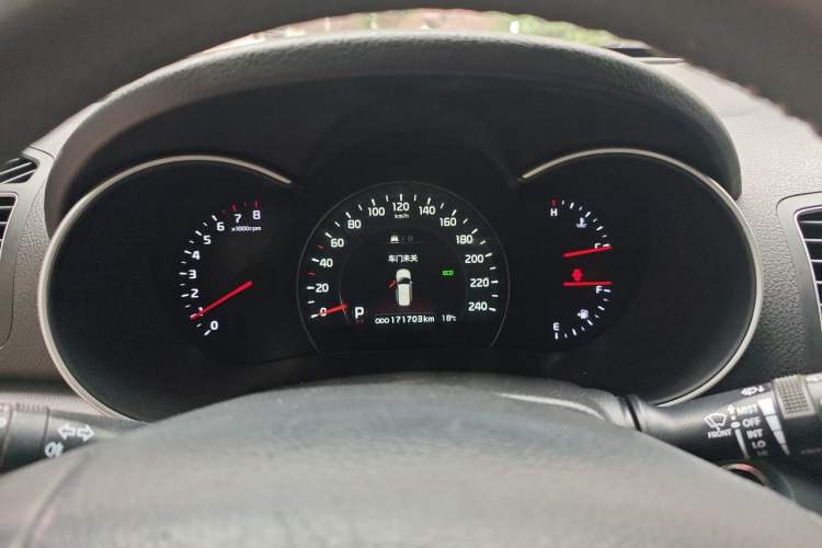 Used Kia Sorento 2013 2.4L 7-seat Gasoline Luxury Edition Instrument Cluster