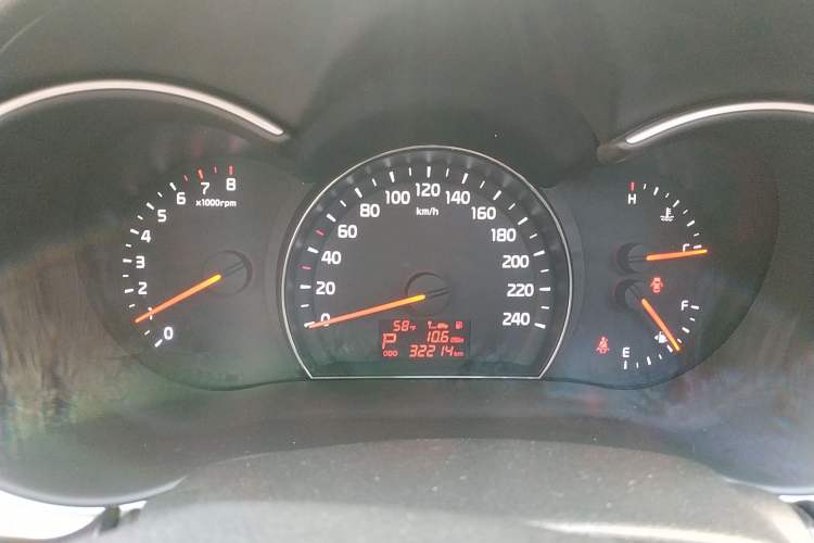 Used Kia Sorento 2013 2.4L 7-seat Gasoline Comfort Edition Instrument Cluster