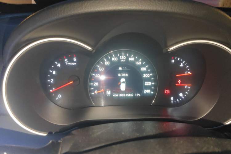 Used Kia Sorento 2013 2.2T 5-Seater Diesel Luxury Edition Instrument Cluster