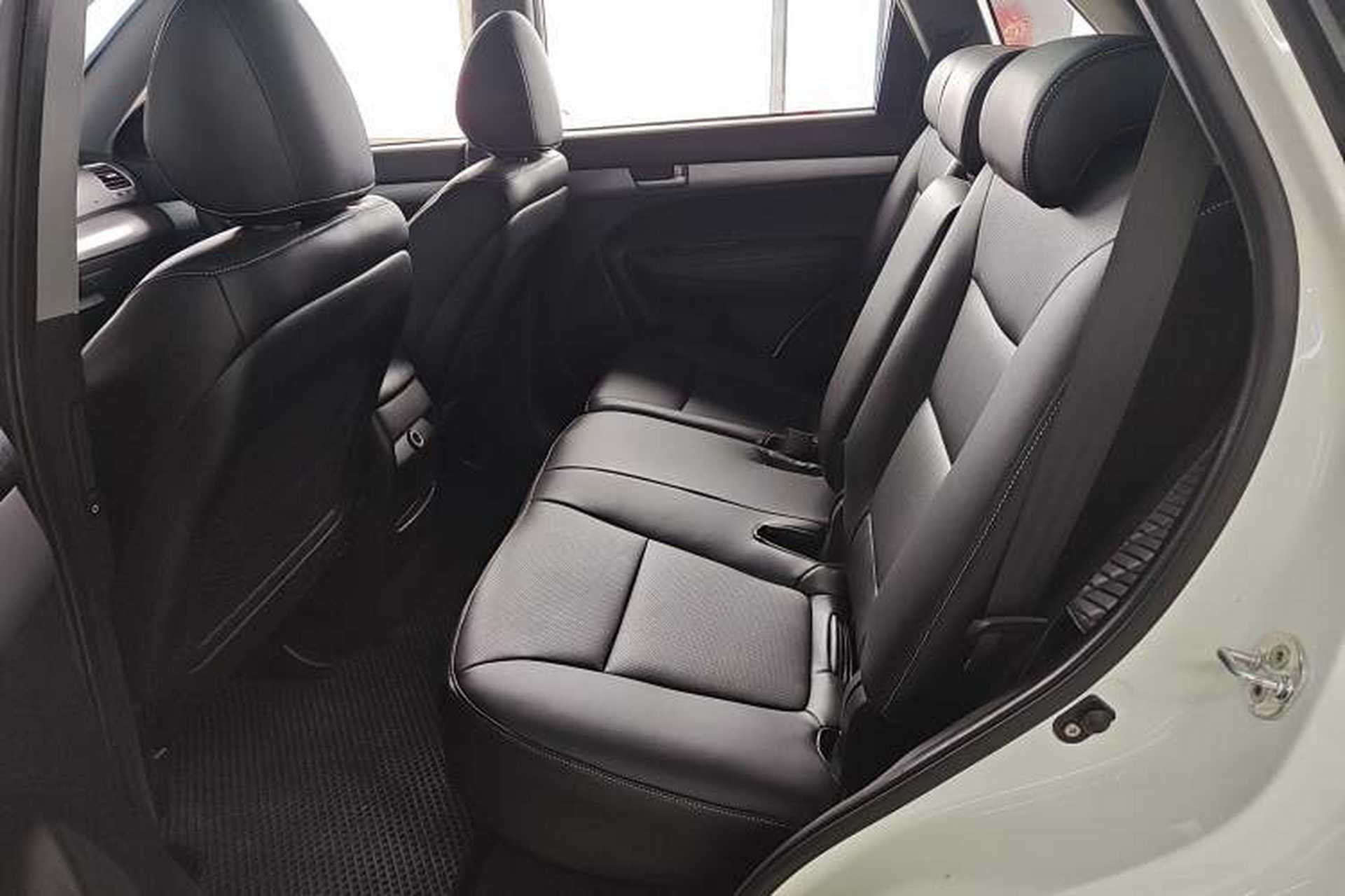 Used Kia Sorento 2013 2.2T 7-seat Diesel Comfort Edition Interior 1