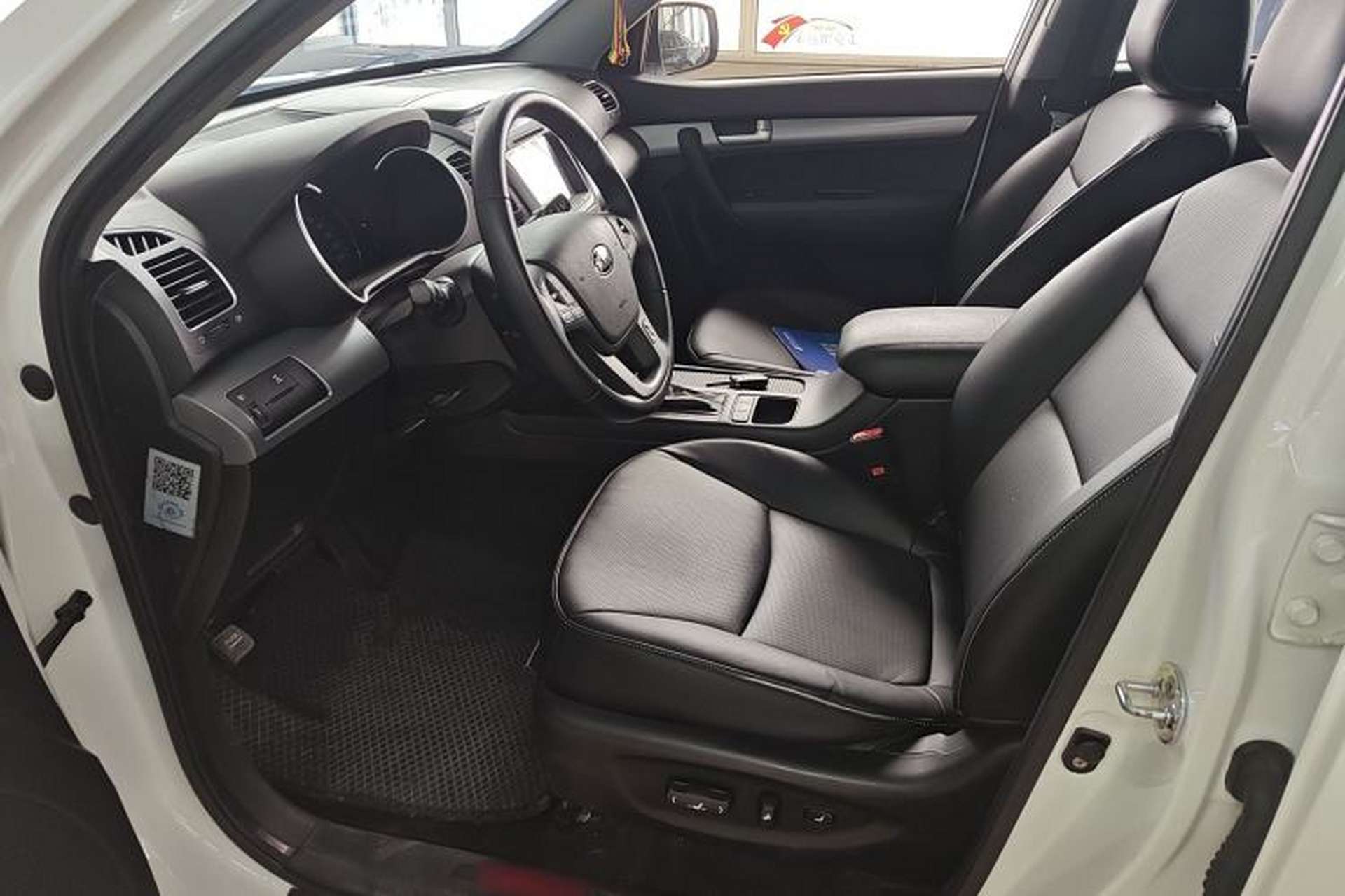 Used Kia Sorento 2013 2.2T 7-seat Diesel Comfort Edition Interior 4