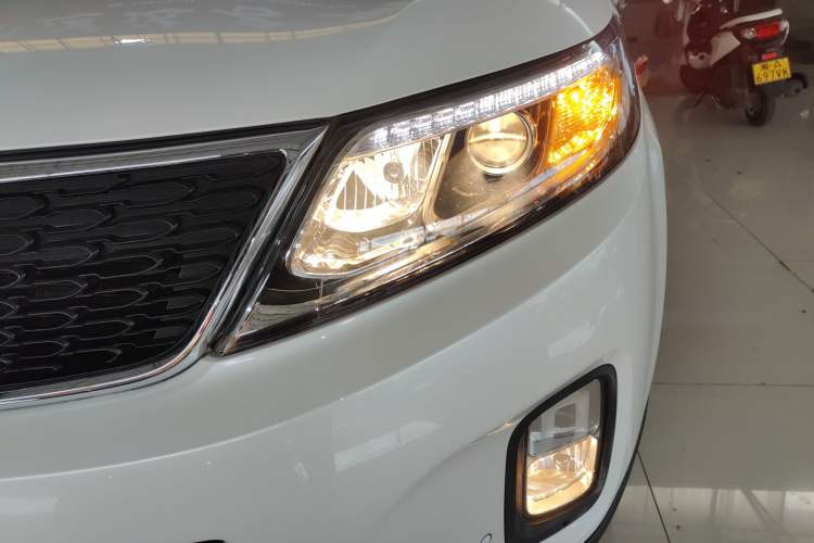 Used Kia Sorento 2013 2.4L 5-Seater Gasoline Comfort Edition Left Front Headlight