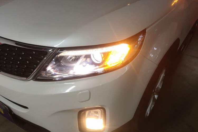 Used Kia Sorento 2013 2.2T 5-Seater Diesel Supreme Edition Left Front Headlight