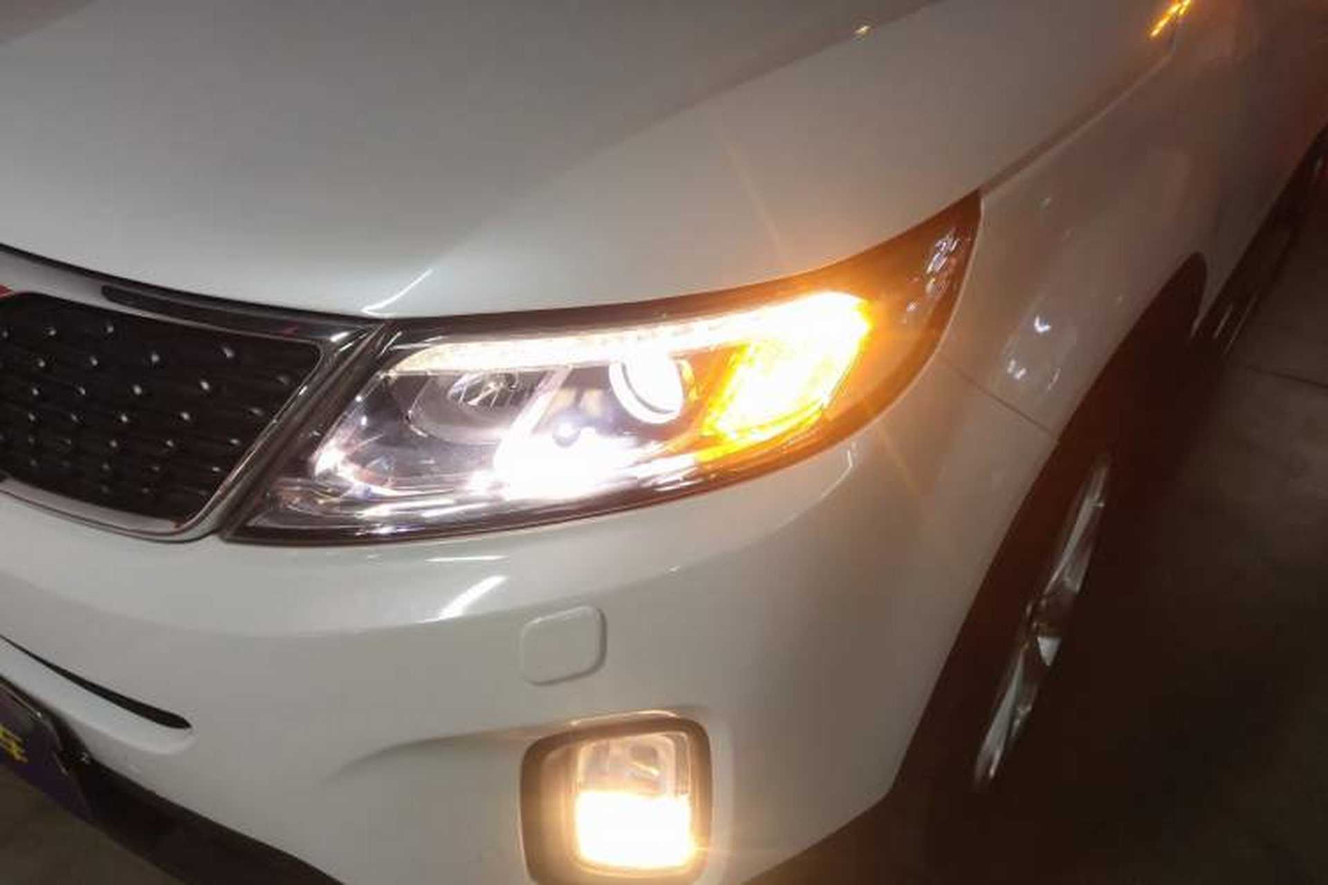 Used Kia Sorento 2013 2.2T 5-Seater Diesel Supreme Edition Left Front Headlight