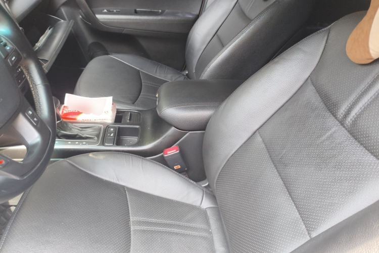 Used Kia Sorento 2013 2.2T 5-Seater Diesel Luxury Edition Left Front Seat