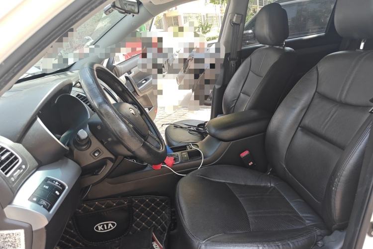 Used Kia Sorento 2013 2.4L 7-seat Gasoline Luxury Edition Left Front Seat
