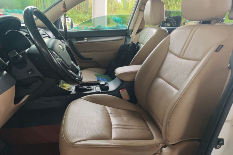 Used Kia Sorento 2013 2.4L 5-Seater Gasoline Supreme Edition China V Standard Left Front Seat