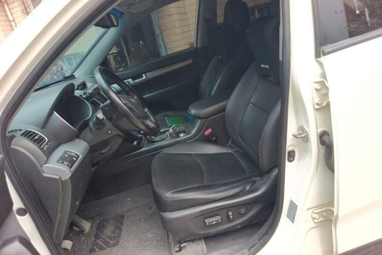 Used Kia Sorento 2013 2.2T 5-Seater Diesel Luxury Edition Left Front Seat
