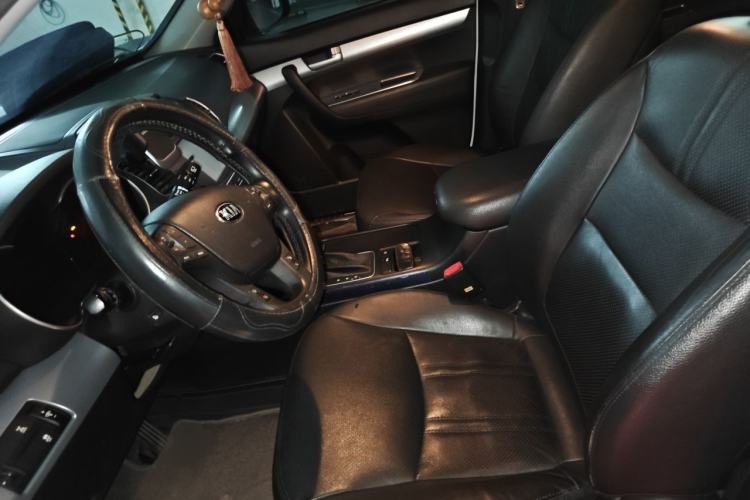 Used Kia Sorento 2013 2.2T 5-Seater Diesel Luxury Edition Left Front Seat