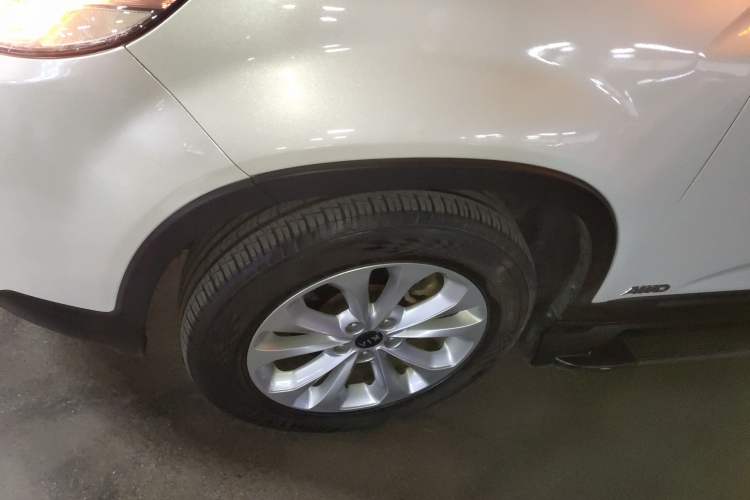 Used Kia Sorento 2013 2.2T 5-Seater Diesel Supreme Edition Left Front Wheel Hub