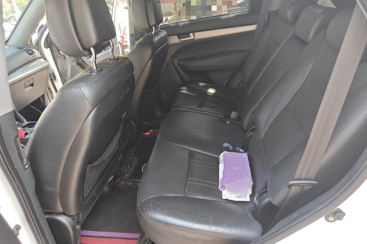 Used Kia Sorento 2013 2.4L 7-seat Gasoline Luxury Edition Left Rear Seat