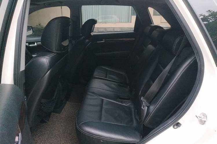 Used Kia Sorento 2013 2.4L 7-seat Gasoline Comfort Edition Left Rear Seat