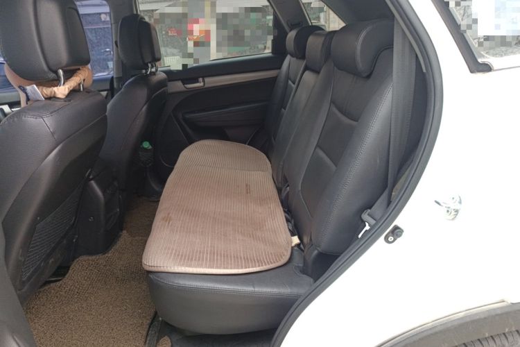 Used Kia Sorento 2013 2.4L 7-Seater Gasoline Luxury Version China IV Standard Left Rear Seat