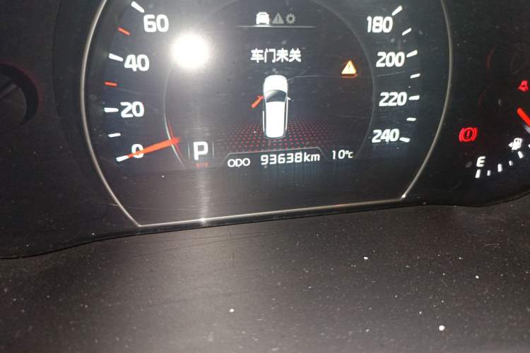 Used Kia Sorento 2013 2.4L 5-seat Gasoline Luxury Edition Odometer Close Up