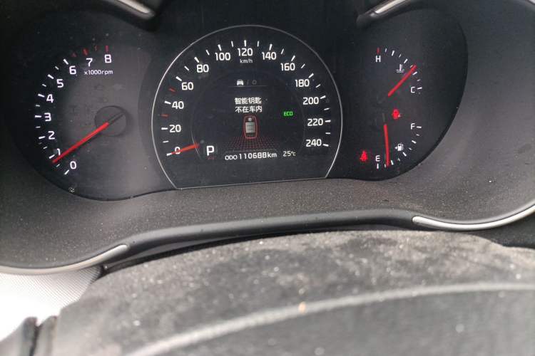 Used Kia Sorento 2013 2.4L 5-Seater Gasoline Luxury Version China IV Standard Odometer Close Up