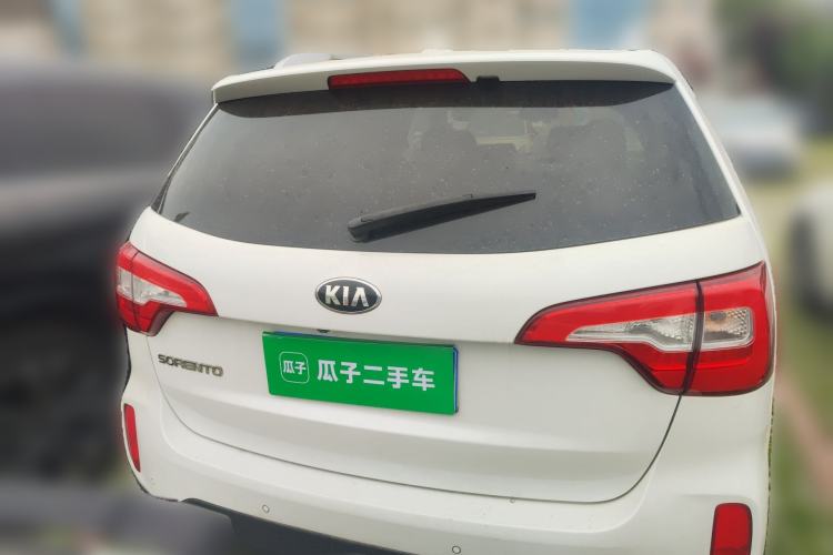 Used Kia Sorento 2013 2.4L 7-seat Gasoline Luxury Edition Rear