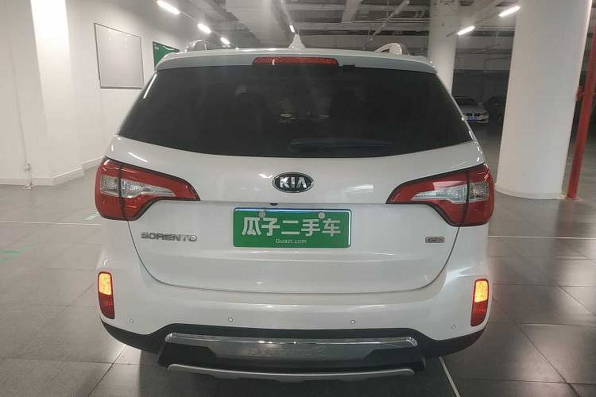 Used Kia Sorento 2013 2.4L 5-Seater Gasoline Luxury Version China IV Standard Rear