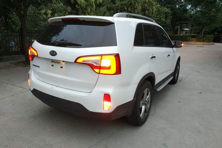 Used Kia Sorento 2013 2.4L 7-seat Gasoline Comfort Edition Rear Right 45 Deg