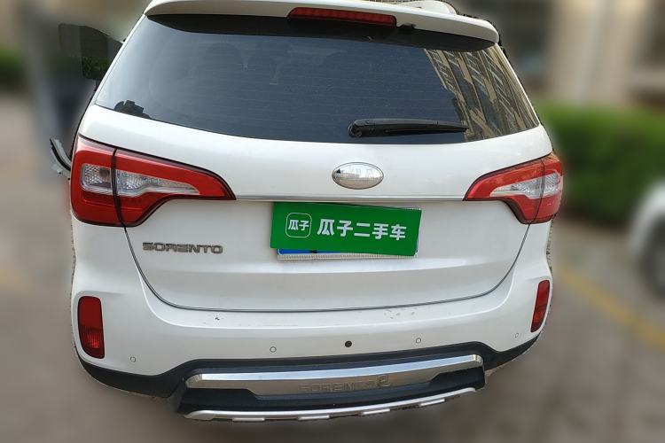 Used Kia Sorento 2013 2.4L 7-seat Gasoline Comfort Edition Rear