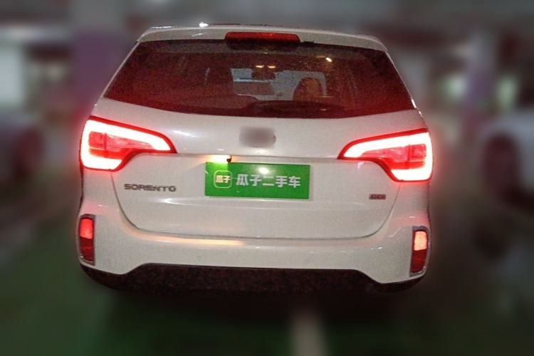 Used Kia Sorento 2013 2.4L 7-seat Gasoline Comfort Edition Rear