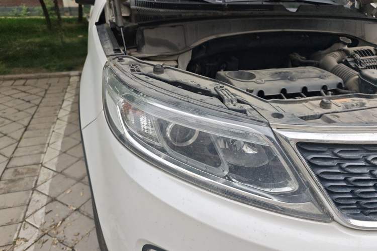 Used Kia Sorento 2013 2.4L 7-seat Gasoline Luxury Edition Right Front Headlight