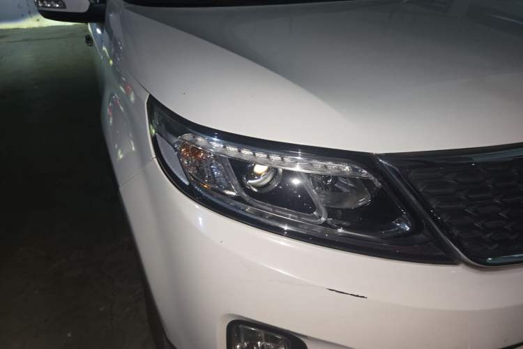 Used Kia Sorento 2013 2.2T 5-Seater Diesel Luxury Edition Right Front Headlight