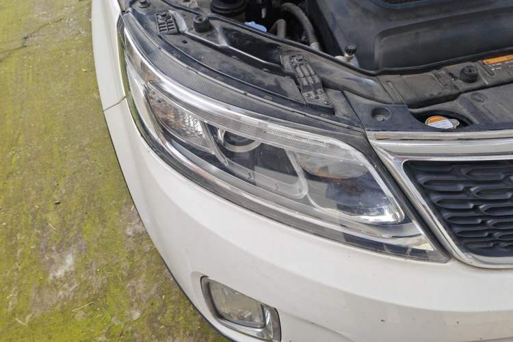 Used Kia Sorento 2013 2.2T 7-seat Diesel Luxury Edition Right Front Headlight
