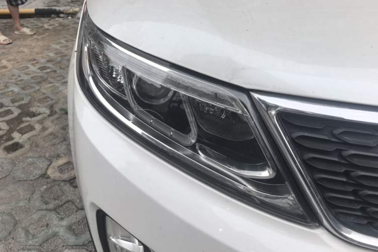 Used Kia Sorento 2013 2.2T 7-seat Diesel Luxury Edition Right Front Headlight