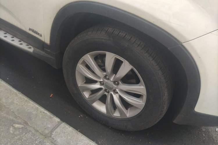 Used Kia Sorento 2013 2.4L 5-seat Gasoline Luxury Edition Right Front Wheel Hub