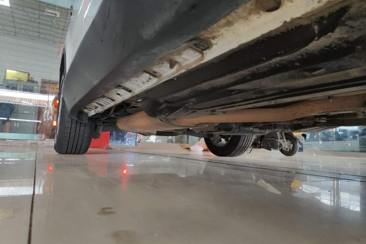 Used Kia Sorento 2013 2.4L 5-Seater Gasoline Comfort Edition Right Side Sill