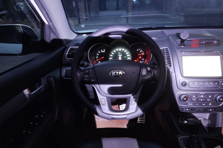 Used Kia Sorento 2013 2.2T 5-Seater Diesel Supreme Edition Steering Wheel