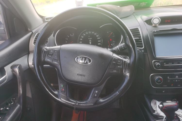 Used Kia Sorento 2013 2.2T 7-seat Diesel Luxury Edition Steering Wheel