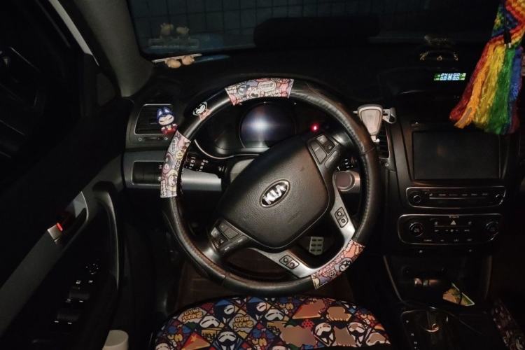 Used Kia Sorento 2013 2.2T 7-Seater Diesel Supreme Edition Steering Wheel
