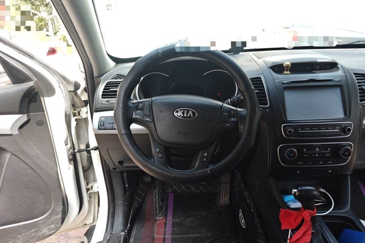 Used Kia Sorento 2013 2.4L 7-seat Gasoline Luxury Edition Steering Wheel