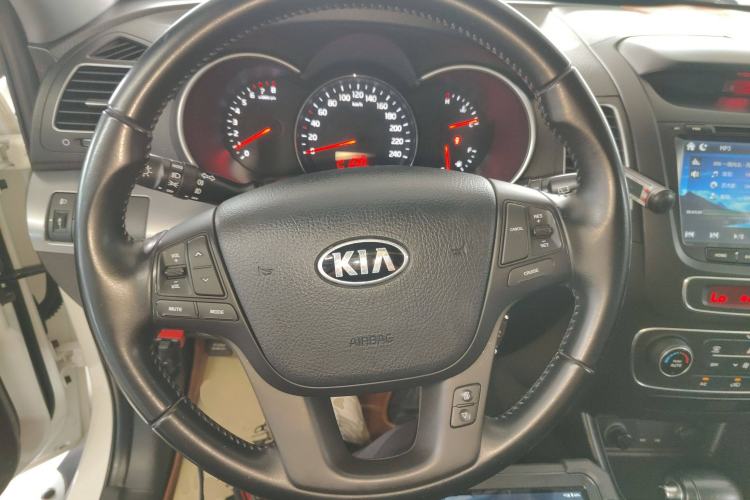 Used Kia Sorento 2013 2.4L 5-Seater Gasoline Comfort Edition Steering Wheel