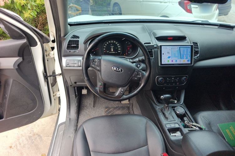 Used Kia Sorento 2013 2.2T 5-Seater Diesel Luxury Edition Steering Wheel