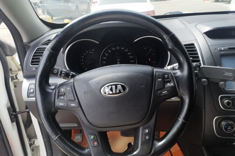 Used Kia Sorento 2013 2.4L 5-seat Gasoline Luxury Edition Steering Wheel
