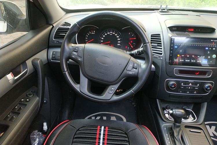 Used Kia Sorento 2013 2.4L 7-seat Gasoline Comfort Edition Steering Wheel