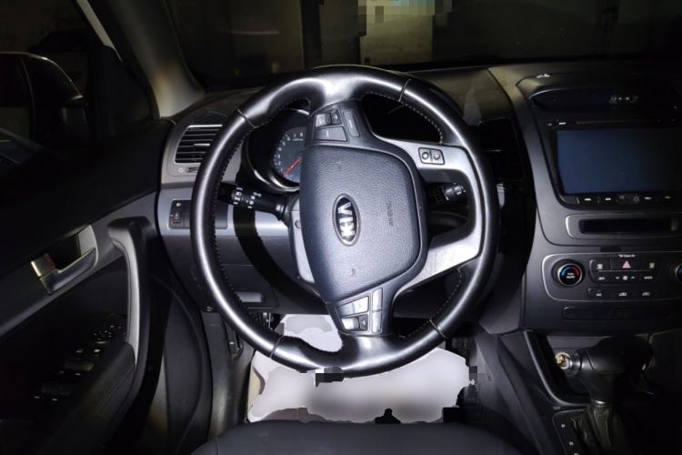 Used Kia Sorento 2013 2.4L 5-Seater Gasoline Comfort Edition Steering Wheel